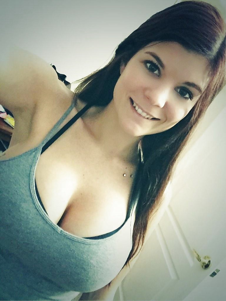 Latina webcam with huge boobs photo