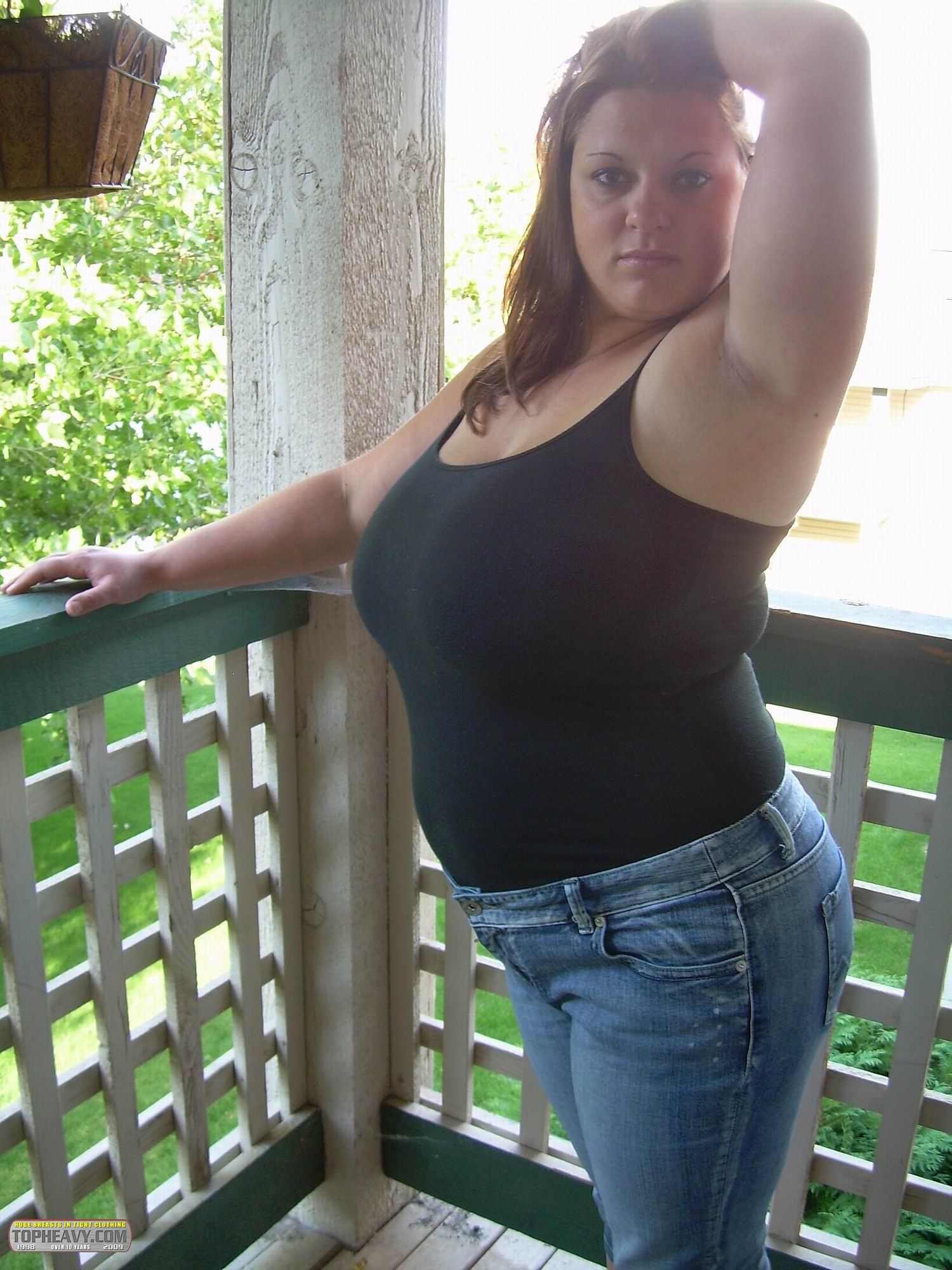 TopHeavy VITTORIA Black Tank Top 2